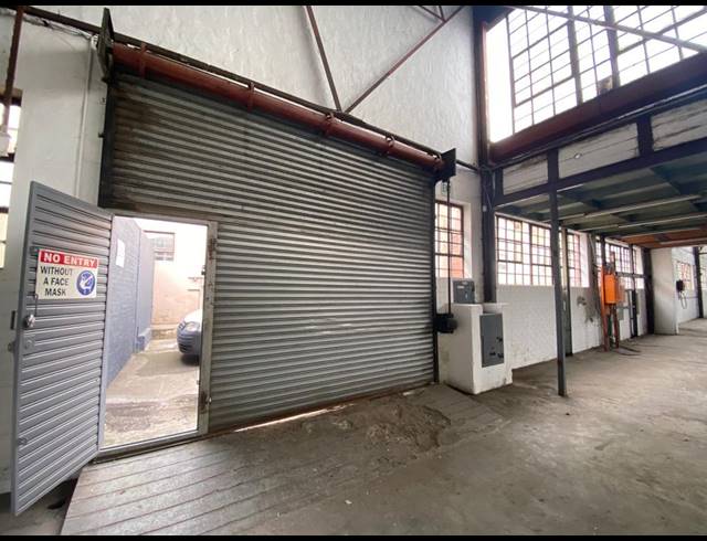 4,302M² WAREHOUSE FOR SALE IN INDUSTRIA WEST